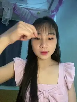Snapshot of banlinh004 chatting on June 2026 02:51:01 PM banlinh004 online show from June 2026 02:51:01 PM