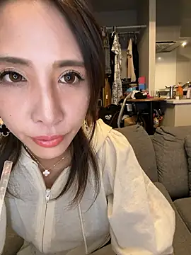 Snapshot of rena_rena_rena chatting on October 2025 04:19:01 PM rena rena rena online show from October 2025 04:19:01 PM