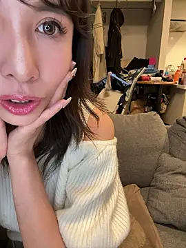 Snapshot of rena_rena_rena chatting on October 2025 04:50:02 PM rena rena rena online show from October 2025 04:50:02 PM