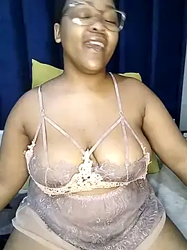 SweetJuicyPussy97 online show from February 2026 05:45:01 PM