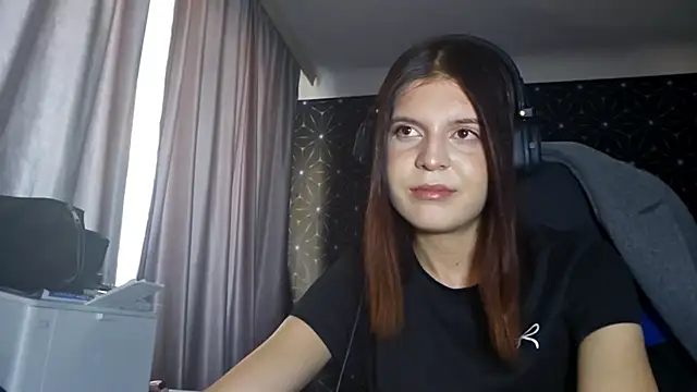 LissaKradfer online show from October 2025 07:21:02 AM