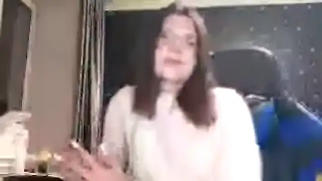 LissaKradfer online show from October 2025 01:12:02 PM
