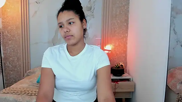 AriaVega online show from May 2026 12:14:01 PM