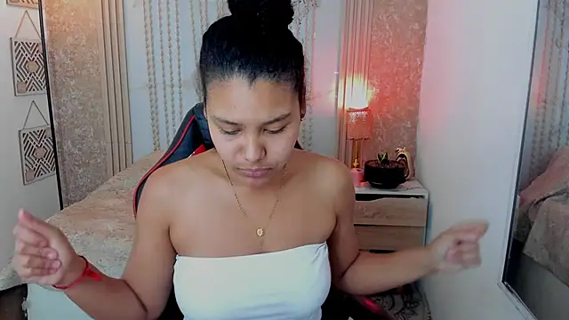 AriaVega online show from May 2026 12:53:01 PM