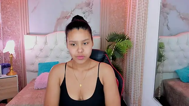 AriaVega online show from March 2026 11:43:01 AM