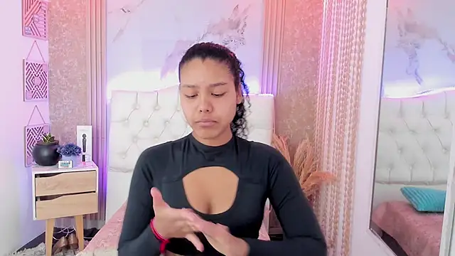 AriaVega online show from February 2026 01:00:01 PM