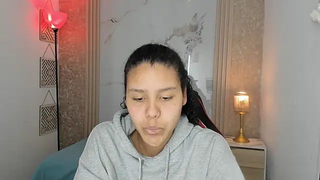 Snapshot of AriaVega chatting on June 2026 12:43:02 PM AriaVega online show from June 2026 12:43:02 PM
