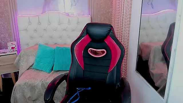 AriaVega online show from March 2026 12:45:01 PM