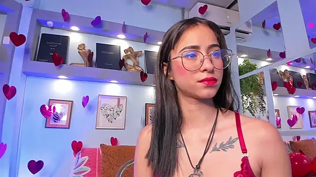 Alana Martinez  online show from February 2026 12:48:02 PM