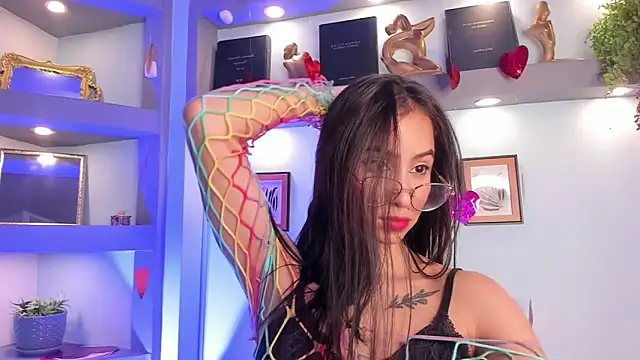 Alana Martinez  online show from February 2026 07:57:02 PM