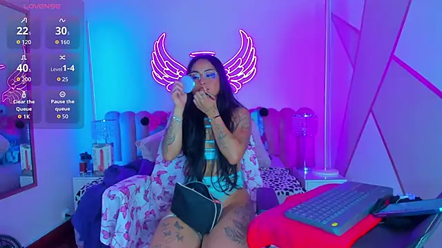 madisson 121 online show from February 2026 01:51:02 PM