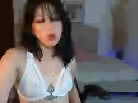 annyrusso online show from December 2025 07:19:02 PM