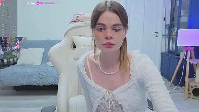 xAlisontiny online show from November 2025 10:10:01 PM