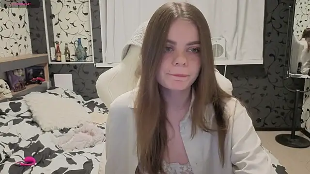 xAlisontiny online show from March 2026 09:22:02 PM