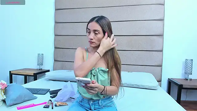 isaa stone online show from December 2025 07:41:01 PM