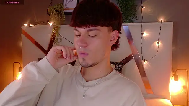 LiamThunder05  online show from November 2025 02:56:01 AM