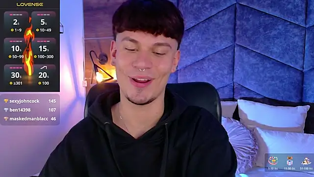 LiamThunder05  online show from October 2025 03:16:01 AM