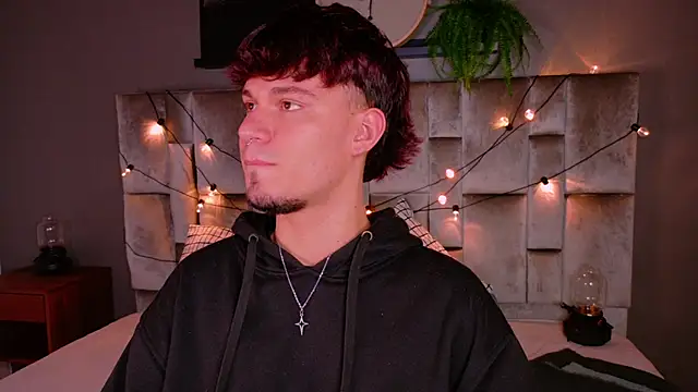 LiamThunder05  online show from November 2025 03:54:02 AM