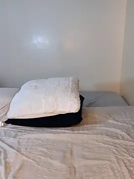 cocoluvx online show from October 2025 09:52:02 AM