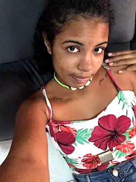 Lorennapires online show from October 2025 05:23:02 PM