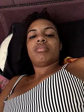 Lorennapires online show from October 2025 09:19:02 AM