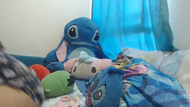 caramel doll   online show from April 2026 10:38:01 PM