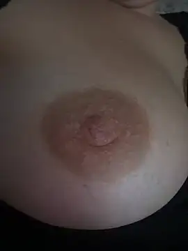 Daiana Andra online show from March 2026 11:07:01 PM