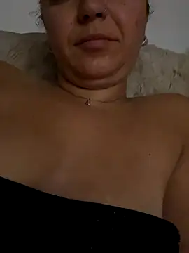 Daiana Andra online show from November 2025 01:32:02 AM