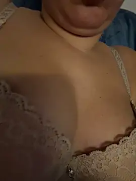 Daiana Andra online show from December 2025 10:21:02 PM