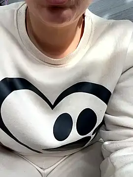 Daiana Andra online show from December 2025 09:59:02 AM