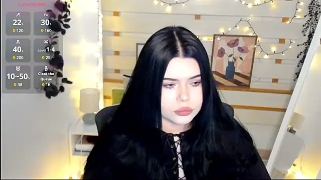 Mona Esty online show from February 2026 07:21:02 PM