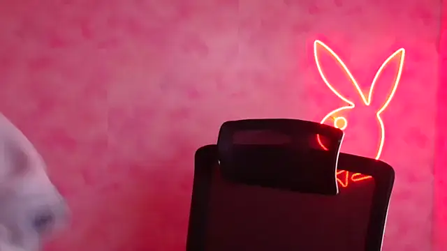 Snapshot of Mona_Esty chatting on November 2025 06:56:02 AM Mona Esty online show from November 2025 06:56:02 AM