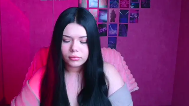 Snapshot of Mona_Esty chatting on November 2025 08:23:02 PM Mona Esty online show from November 2025 08:23:02 PM