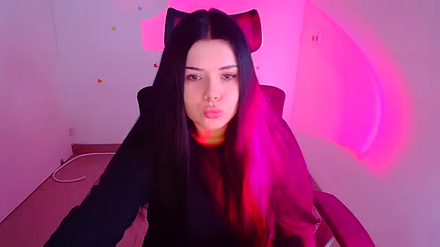 Snapshot of Mona_Esty chatting on October 2025 04:30:01 PM Mona Esty online show from October 2025 04:30:01 PM