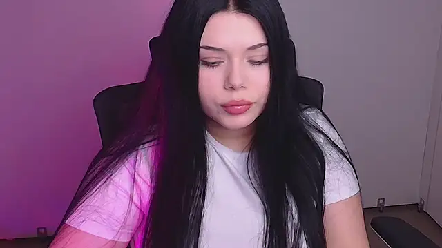 Snapshot of Mona_Esty chatting on November 2025 06:44:01 PM Mona Esty online show from November 2025 06:44:01 PM