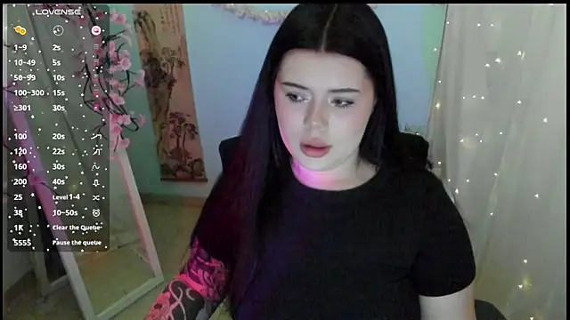 Mona Esty online show from April 2026 06:14:01 AM