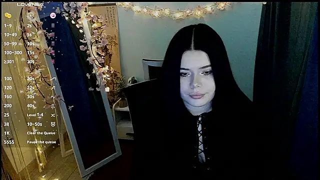 Mona Esty online show from March 2026 07:36:01 AM