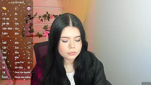 Mona Esty online show from May 2026 06:17:02 AM