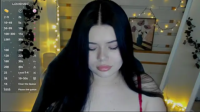 Mona Esty online show from February 2026 09:14:02 PM