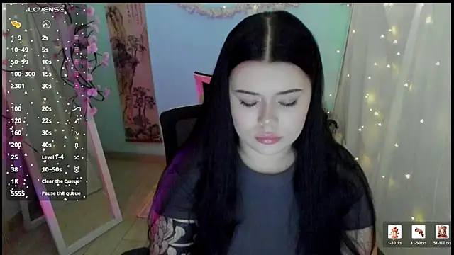 Mona Esty online show from April 2026 06:25:02 AM