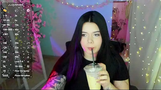 Snapshot of Mona_Esty chatting on July 2026 06:24:02 AM Mona Esty online show from July 2026 06:24:02 AM