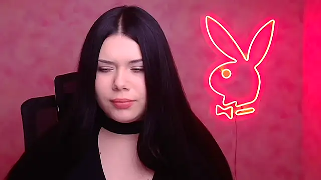 Snapshot of Mona_Esty chatting on December 2025 08:21:01 PM Mona Esty online show from December 2025 08:21:01 PM