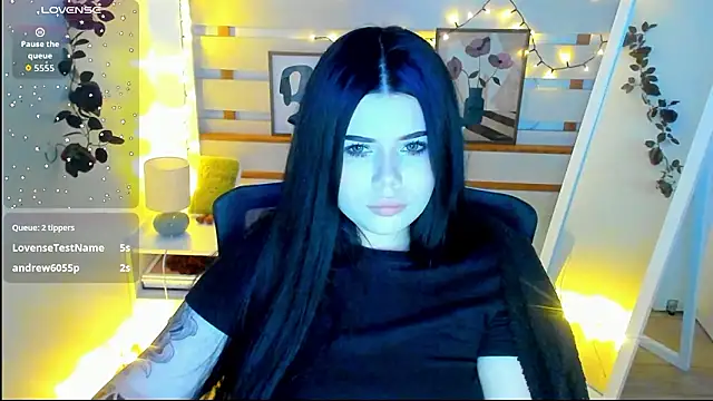 Mona Esty online show from February 2026 09:25:02 PM