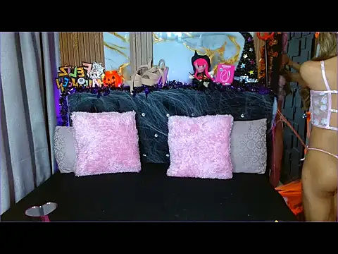 sthephylittle online show from October 2025 06:40:01 PM