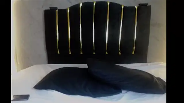 saraa li online show from December 2025 03:44:02 AM