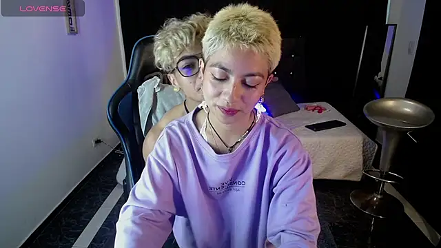 lunarichy22 online show from December 2025 02:15:02 PM