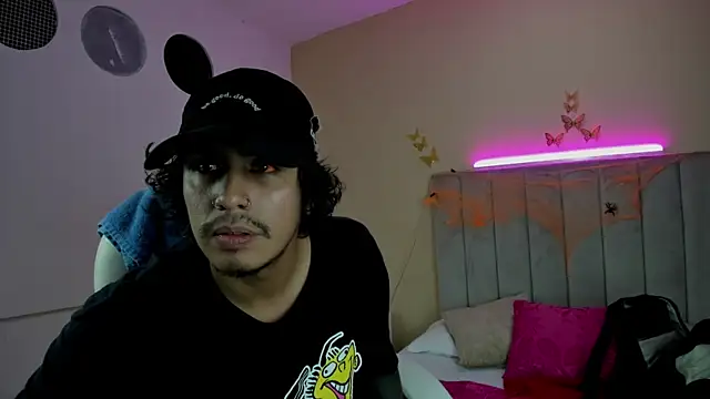 Snapshot of Kaoz_23_ chatting on October 2025 02:01:01 AM Kaoz 23  online show from October 2025 02:01:01 AM