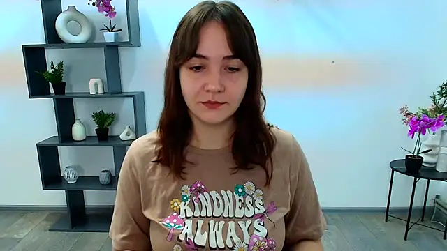 Snapshot of OliviaMontgommery chatting on November 2025 06:02:01 AM OliviaMontgommery online show from November 2025 06:02:01 AM