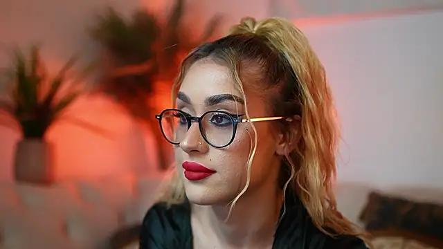 AileenKiss online show from March 2026 09:44:01 PM