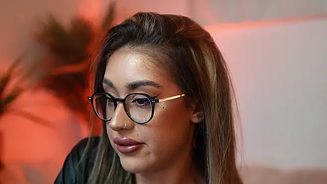 AileenKiss online show from March 2026 09:03:01 PM